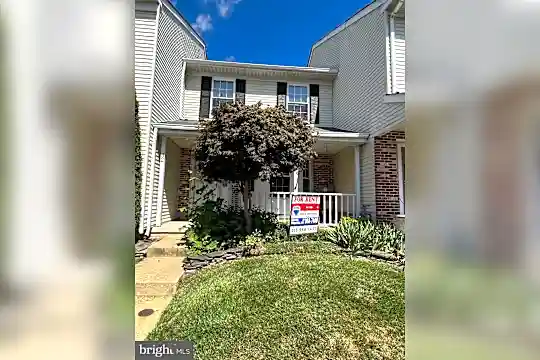 32 Wyckwood Ct Photo 1