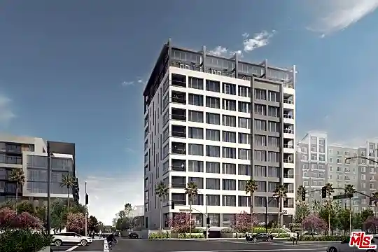 200 W Ocean Blvd #P1001 Photo 1