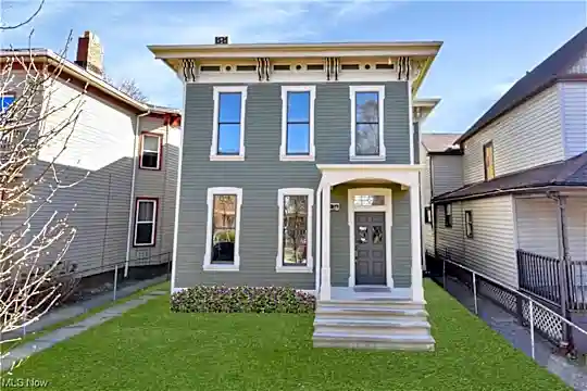 3401 Clinton Ave Photo 1