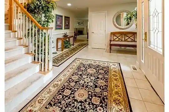 107 Springview Dr Photo 2