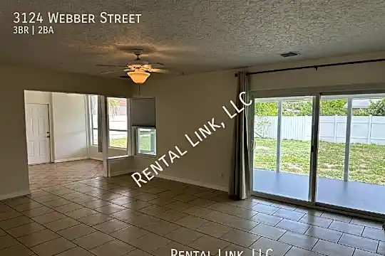 3124 Webber Street Photo 2