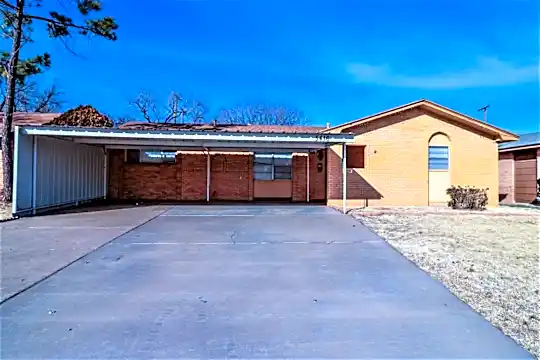5416 49th St Photo 1