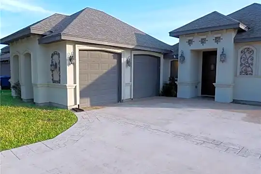 4409 Kiwi Ave Photo 2