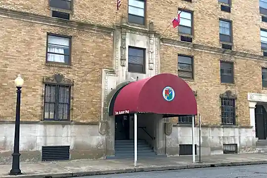 Albert Pike Apartments Photo 2