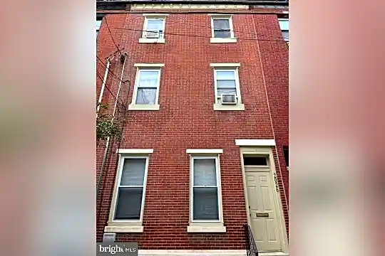 2026 Bainbridge St #2ND Photo 1
