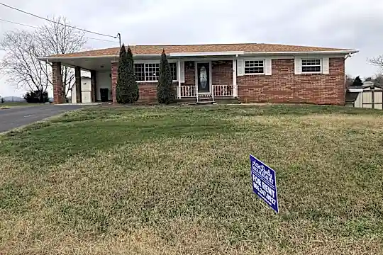 218 Britton Dr Photo 1