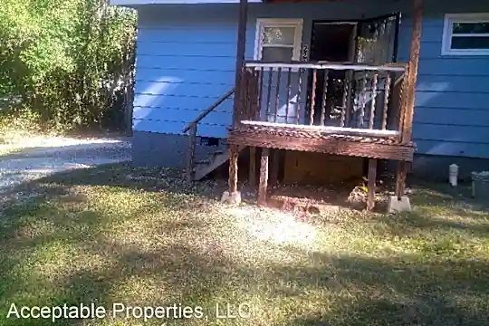 2296 Shelby St Photo 1