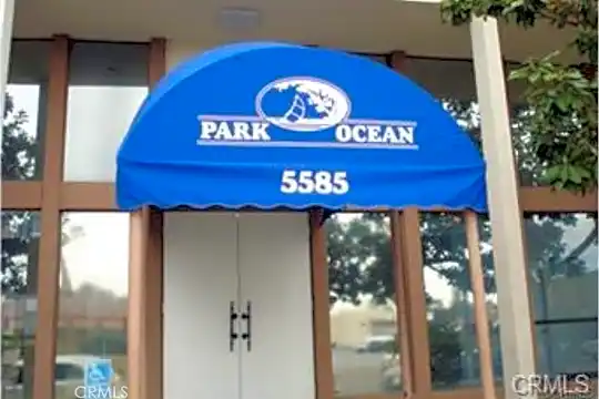 5585 E Pacific Coast Hwy #140 Photo 1