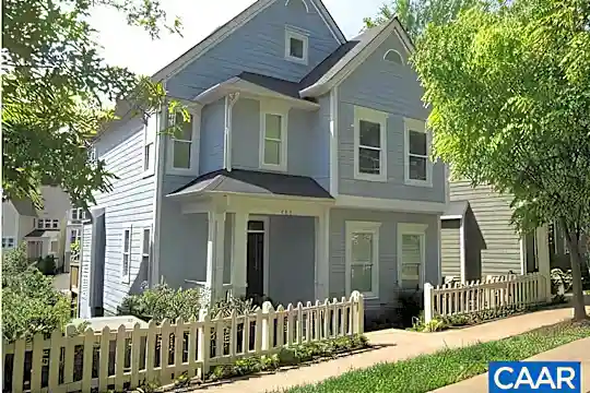 203 Huntley Ave Photo 1