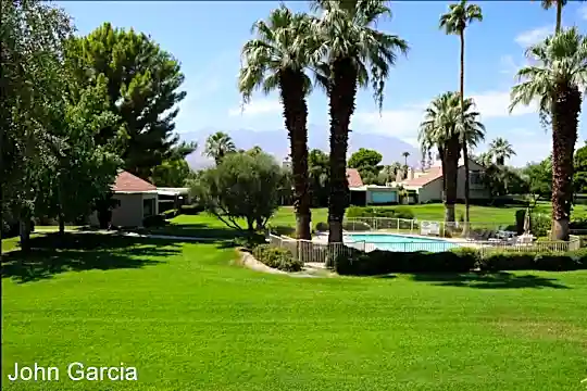 132 Desert West - Seasonal Rental Photo 1