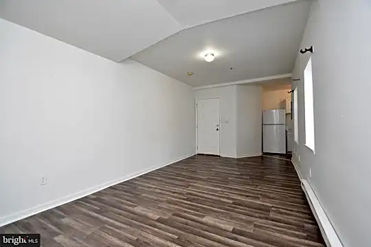 706 Washington St #2 Photo 2
