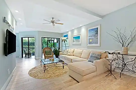 204 Sea Oats Dr #D Photo 1