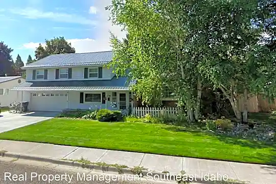 1178 Mojave St Photo 2