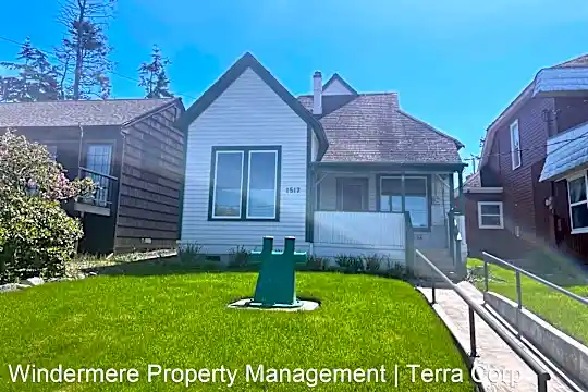 1517 6th St Photo 1