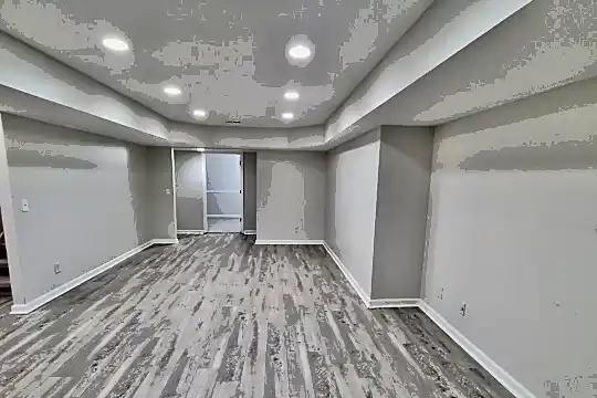 514 Roswell Green Ln Photo 1