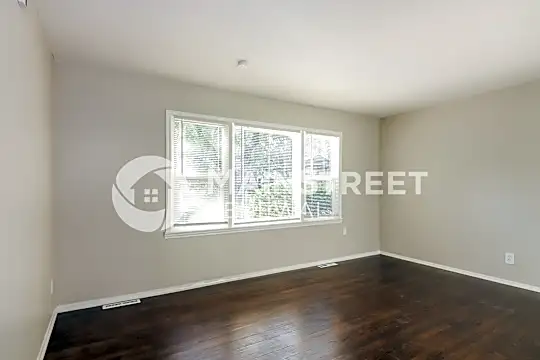 Wm - Living Room