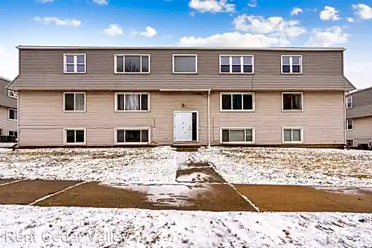 Leavitt Park Apartments - Building 1024 Photo 1
