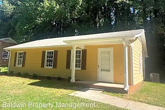 1015 Fenimore St Photo 1