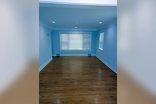 514 Mills St Photo 2