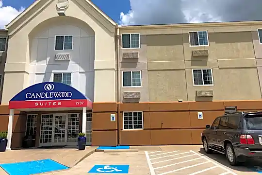 Cadlewood Suites Photo 1