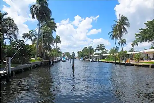 2061 Tropic Isle Photo 1