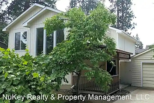 4220 E 26th Ave Photo 1