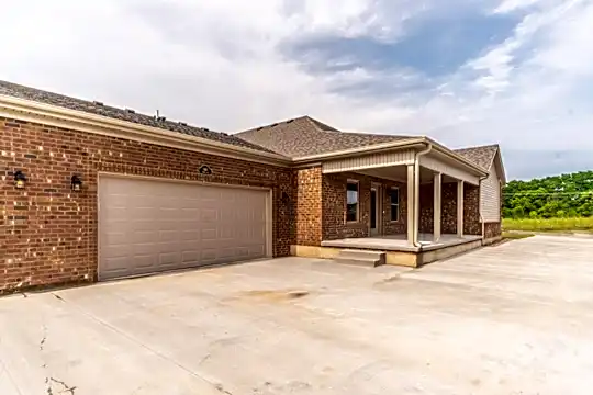 162 Garden Gate Dr Photo 1