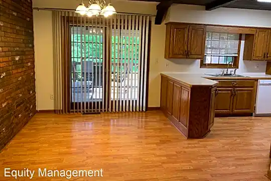 3979 Staatz Dr Photo 2