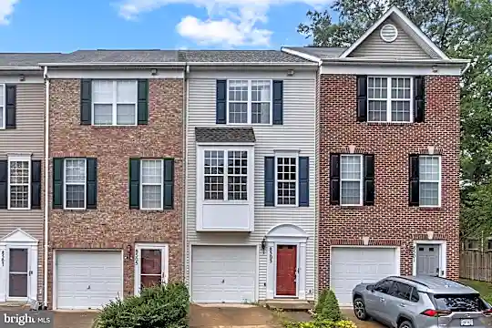 8503 Towne Manor Ct Photo 2