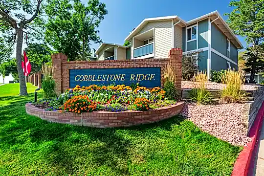 Cobblestone Ridge Photo 1