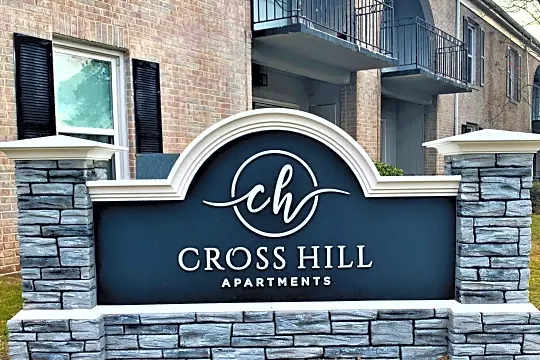 Cross Hill Apartments Photo 1