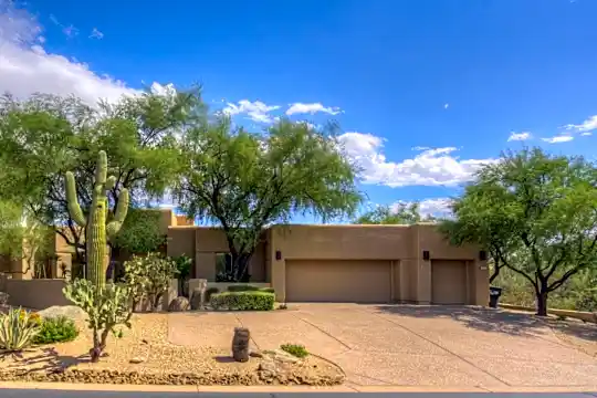 34125 N Boulders Pkwy Photo 2