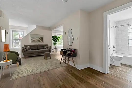 2610 Dupont Ave S #2 Photo 2