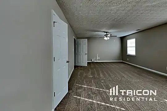 413 Trinity Trail Photo 2
