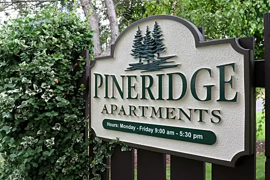 Pineridge Apartments Photo 1