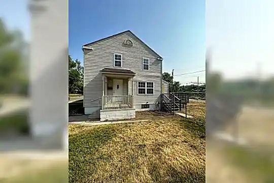 6107 Ray Ave Photo 1