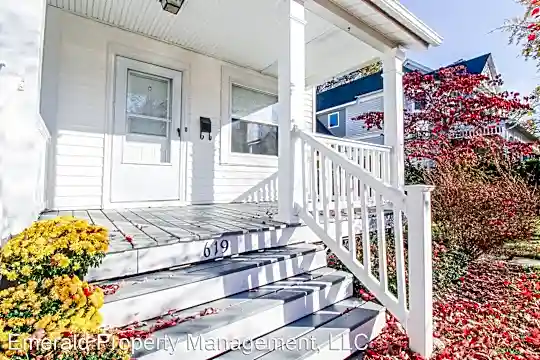 619 Fountain St Photo 1