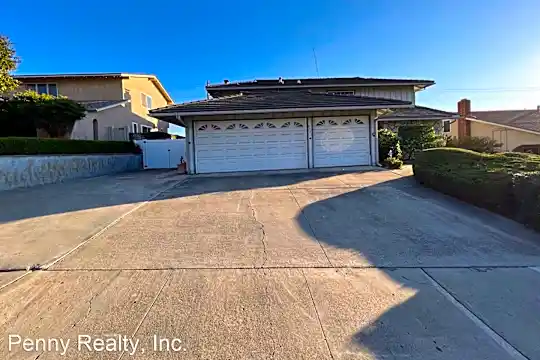 8723 Blue Lake Dr Photo 1