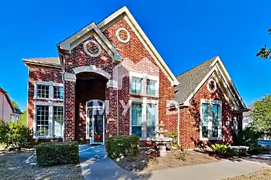 104 Whitley Drive Photo 1