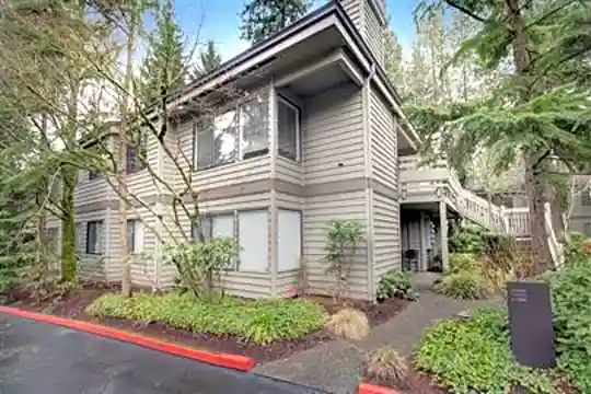 1270 Bellevue Way NE Photo 1