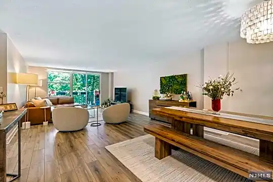 200 Grand Cove Way #3G Photo 2