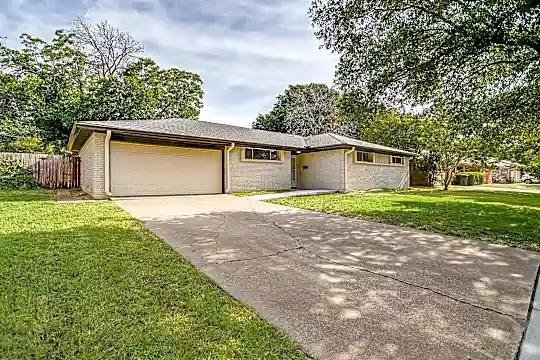 1509 Fernwood Drive  (1 of 25).jpg