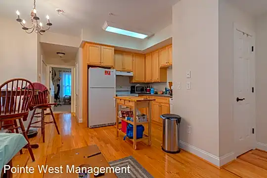 112, 114 Hearthstone Drive Photo 2