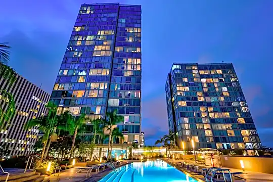 3150 Wilshire Blvd #0803 Photo 2