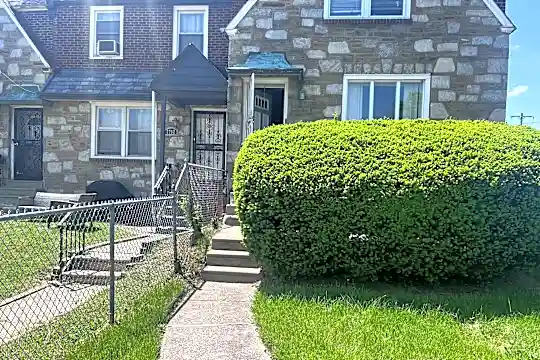 2754 W Cheltenham Ave #2ND Photo 1