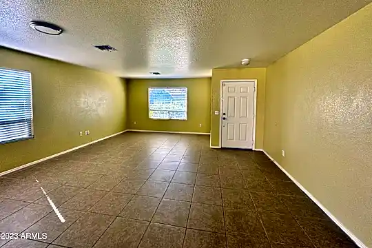3385 S Colt Dr Photo 2