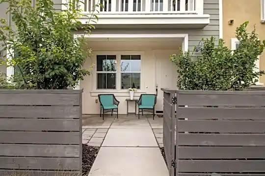1121 Makena Wy. Photo 2