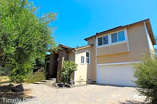 2574 Zircon Pl Photo 1
