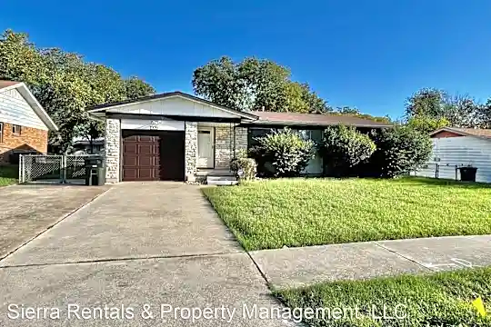 1209 Bonner Dr Photo 1