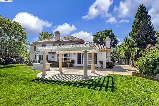 1655 Orvieto Ct Photo 2